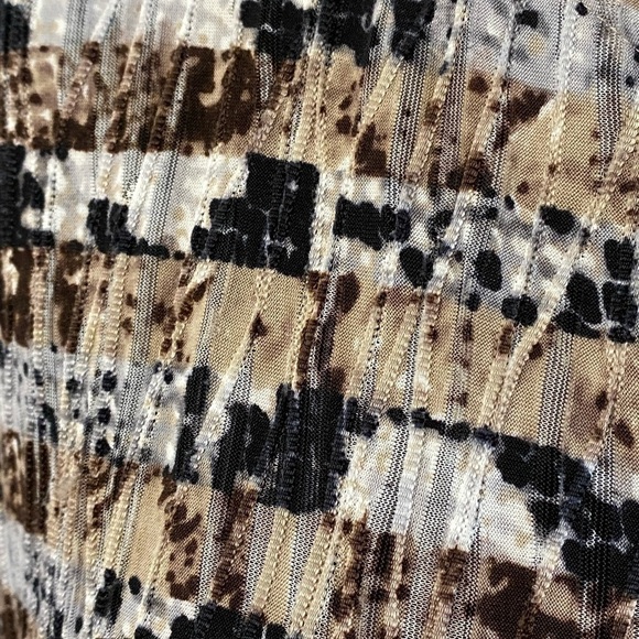 Women's Dana Buchman Top Stretchy 3/4 Sleeves Size Medium - Picture 2 of 5